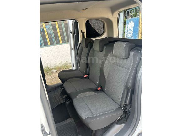 Sahibinden Opel Combo 1.5 CDTI Essentia 2024 Model 