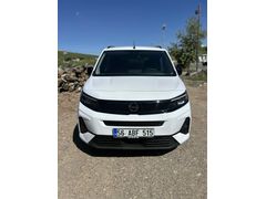 Sahibinden Opel Combo 1.5 CDTI Essentia 2024 Model 
