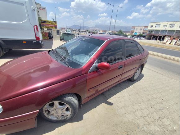 Sahibinden Renault Laguna 2.0 RXE 1996 Model