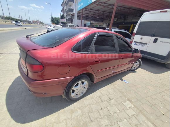 Sahibinden Renault Laguna 2.0 RXE 1996 Model