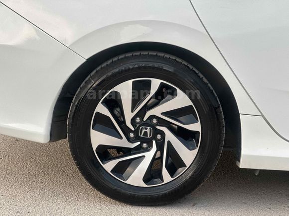HATASIZ DEĞİŞENSİZ DÜŞÜK KM HONDA CIVIC