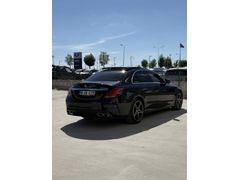 Mercedes Benz C200D AMG İMZALI SERİ 2017 İÇİ KIRMIZI