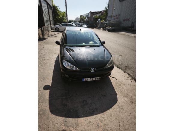 Sahibinden Peugeot 206 1.4 Fever 2006 Model  270.000 km Siyah