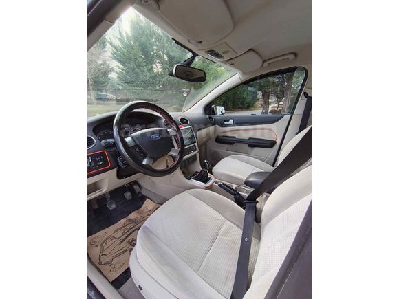 Sahibinden Ford Focus 1.6 Ghia 2005 Model 