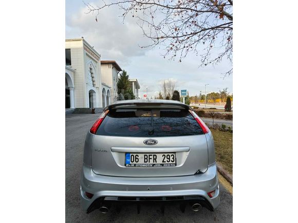 Sahibinden Ford Focus 1.6 Ghia 2005 Model 