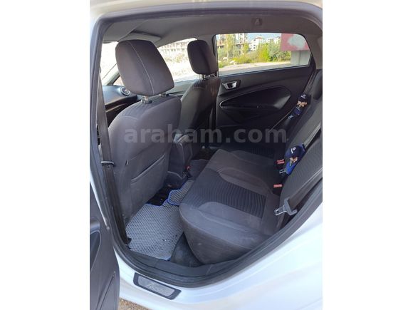Sahibinden Ford Fiesta 1.4 Titanium 2015 Model