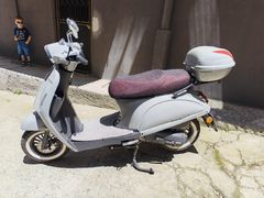 2025 model 1300 km tertemiz sorunsuz sıfır ayarında 80lik