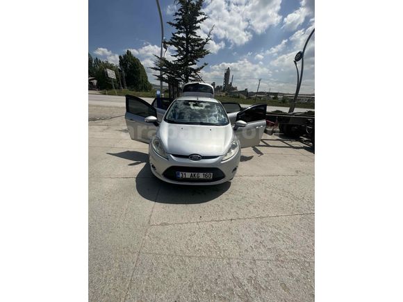 Sahibinden Ford Fiesta 1.4 TDCi Titanium 2011 Model 