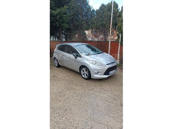 Sahibinden Ford Fiesta 1.4 Titanium X 2010 Model