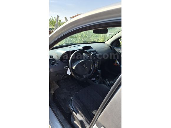 Sahibinden Renault Megane 1.6 Authentique 2004 Model