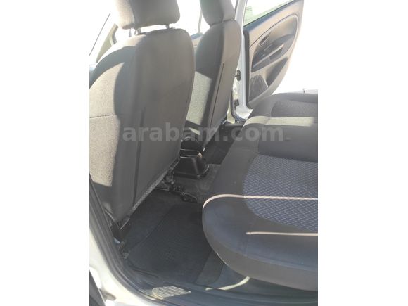 Sahibinden Fiat Linea 1.3 Multijet Active Plus 2015 Model  169.000 km Beyaz