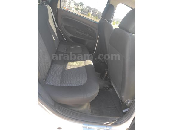 Sahibinden Fiat Linea 1.3 Multijet Active Plus 2015 Model  169.000 km Beyaz