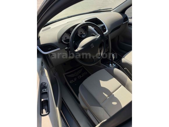  Peugeot 207 1.4 Trendy 2010 Model 
