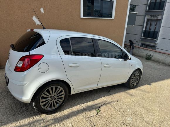 Sahibinden Opel Corsa 1.4 Twinport Active 2013 Model