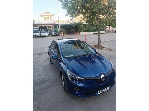 Sahibinden Renault Clio 1.0 TCe Touch 2021 Model Kilis 40000 km Mavi (metalik)