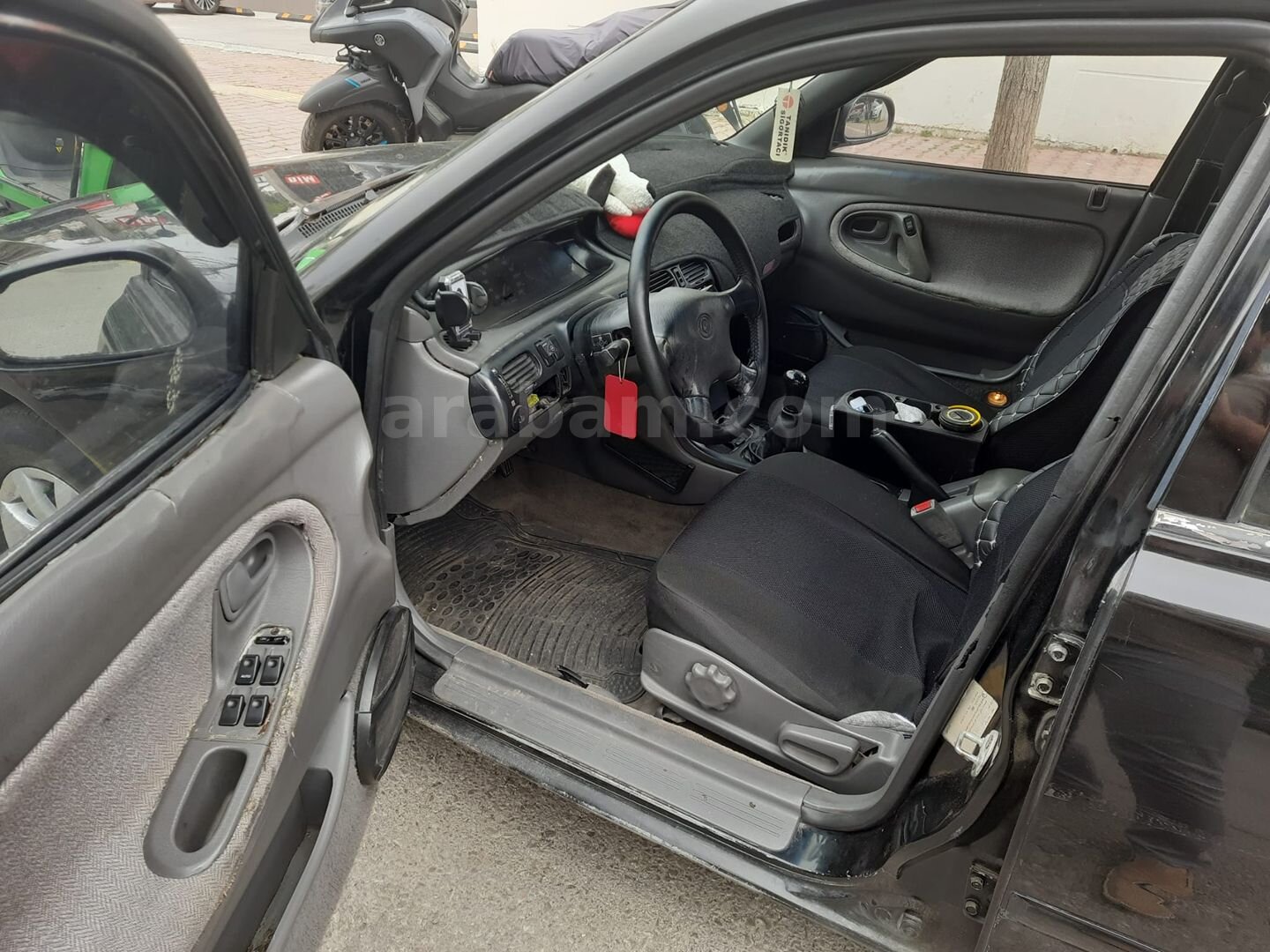 Sahibinden Mazda 626 2.0 GLE 1992 Model 5