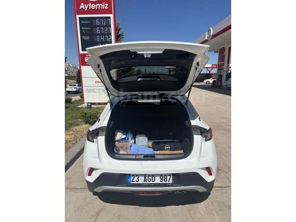 Sahibinden Opel Mokka 1.2 T Elegance 2023 Model 