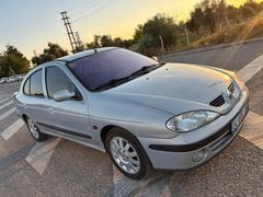 Sahibinden Renault Megane 1.6 Dynamique 2003 Model  178.000 km Gri (Gümüş)