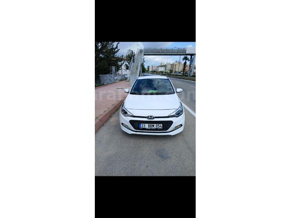 Sahibinden Hyundai i20 1.2 MPI Style 2015 Model