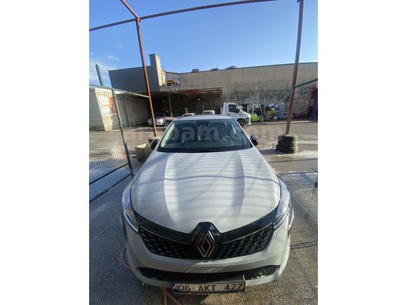 Sahibinden Renault Clio 1.0 TCe Evolution 2025 Model 
