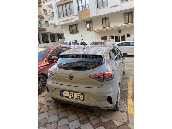 Sahibinden Renault Clio 1.0 TCe Evolution 2025 Model 
