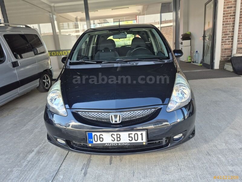Galeriden Honda Jazz 1.4 ES 2008 Model Ordu 215.000 km Siyah