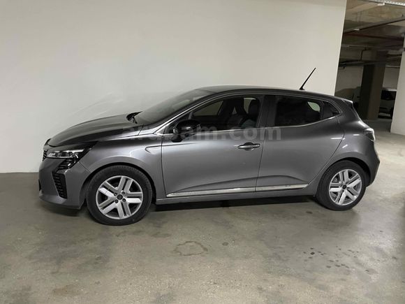 Sahibinden Renault Clio 1.0 TCe Evolution 2024 Model 