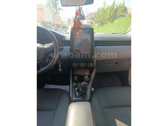Renault Clio 1.0 SCe Joy 2023 Pazarlıksız