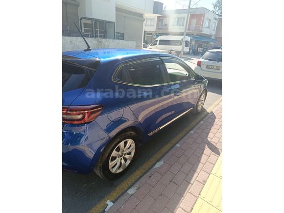 Renault Clio 1.0 SCe Joy 2023 Pazarlıksız