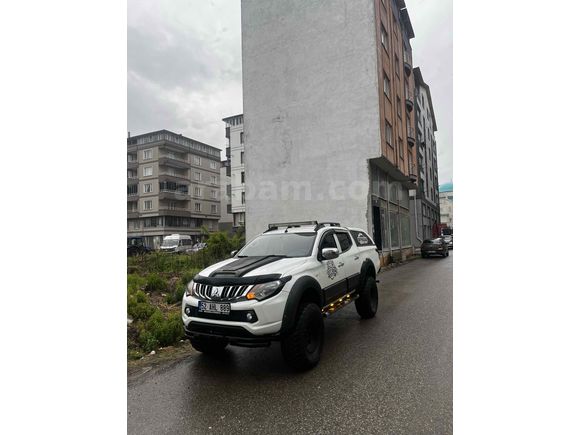 Sahibinden Mitsubishi L 200 4x4 Storm 2015 Model 