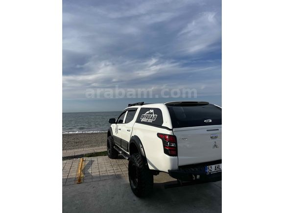Sahibinden Mitsubishi L 200 4x4 Storm 2015 Model 