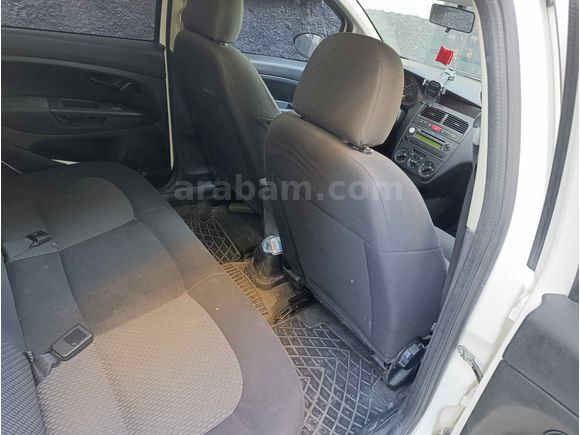 KUMSAL AUTO DAN FİAT LİNEA