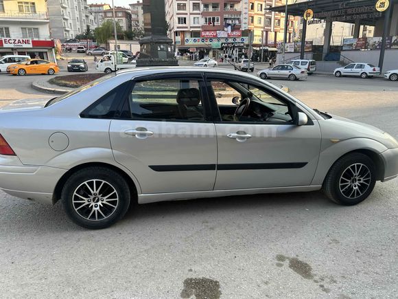Sahibinden Ford Focus 1.6 Ambiente 2001 Model 
