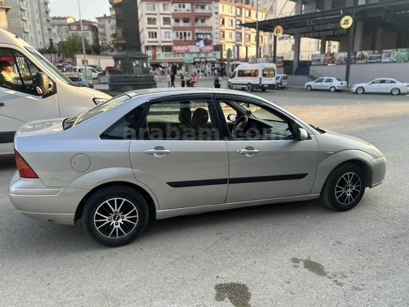 Sahibinden Ford Focus 1.6 Ambiente 2001 Model 