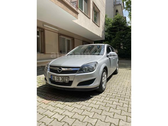 Sahibinden Opel Astra 1.6 Essentia 2013 Model Ankara 108.000 km Gri