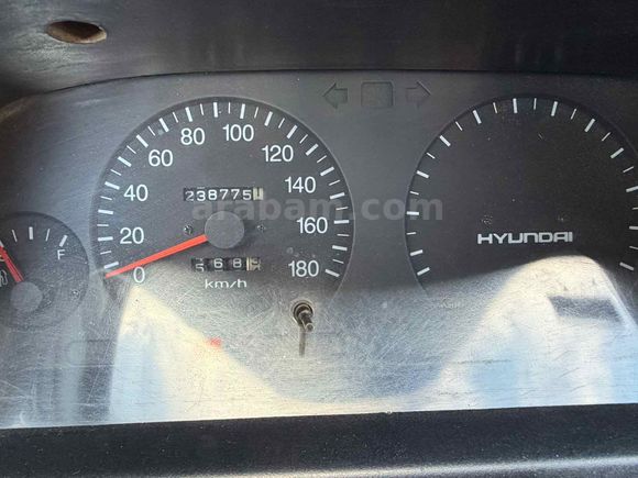 Sahibinden Hyundai H 100 2.5 D STD Camlıvan 2000 Model 