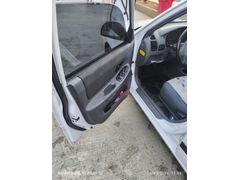 Sahibinden Hyundai Accent 1.5 CRDi Admire 2004 Model  235.000 km Beyaz