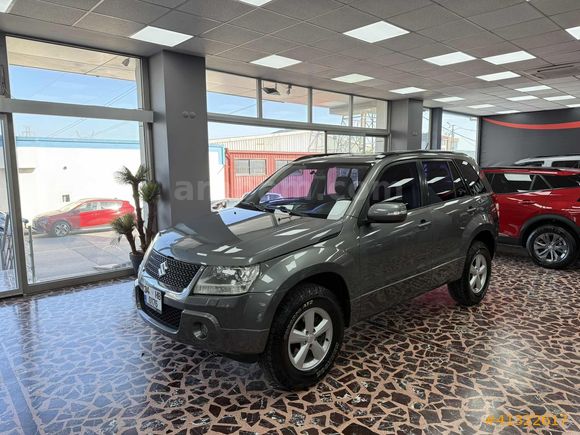 MAKER OTO'DAN 2009 MODEL SUZUKI GRAND VITARA 2.0 JLX-AL ESP OTO.