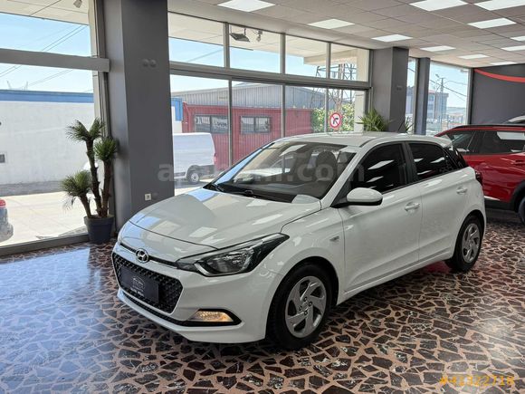 MAKER OTO'DAN 2016 MODEL HYUNDAI i20 1.2 MPI JUMP