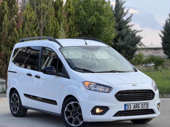 DURMAZ AUTO’DAN 2023 MODEL TİTANYUM PLAS HATASIZ SERVİS BAKIMLI