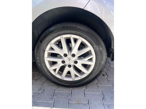 Sahibinden Renault Megane 1.6 Touch Plus 2015 Model 