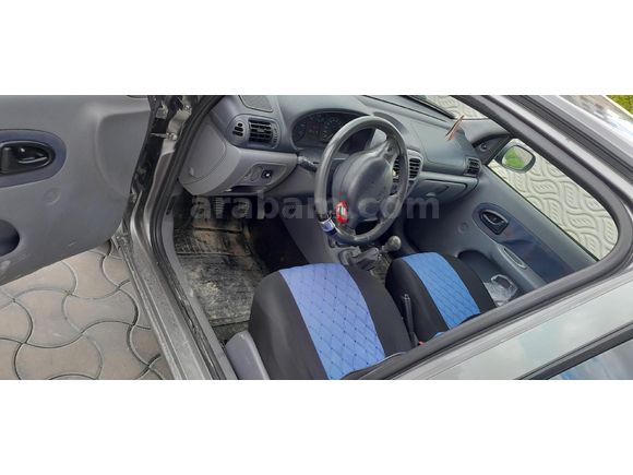 Sahibinden Renault Clio 1.4 RNA 2001 Model Konya