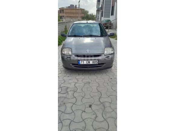 Sahibinden Renault Clio 1.4 RNA 2001 Model Konya