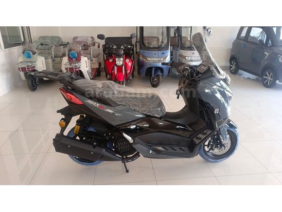 Sahibinden Arora Max Pro 125 2025 model garanti devam ediyor wogen 52 lt çanta ile verilec