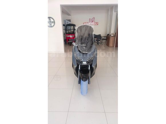 Sahibinden Arora Max Pro 125 2025 model garanti devam ediyor wogen 52 lt çanta ile verilec