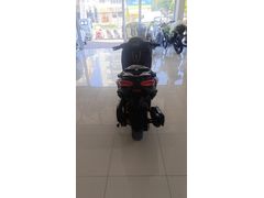 Sahibinden Arora Max Pro 125 2025 model garanti devam ediyor wogen 52 lt çanta ile verilec