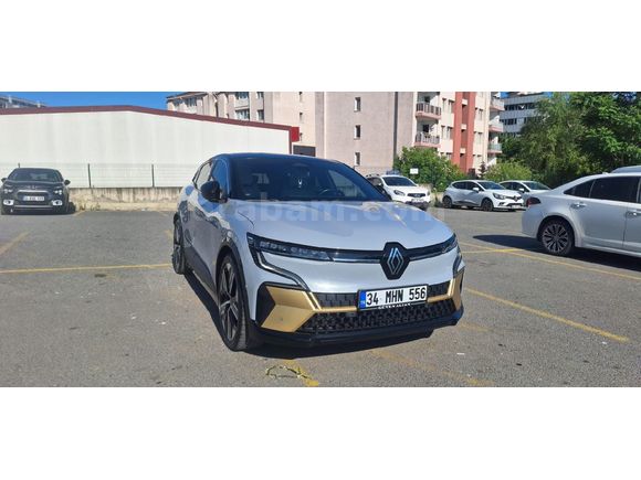 Sahibinden Renault Megane E-Tech Iconic 2024 Model