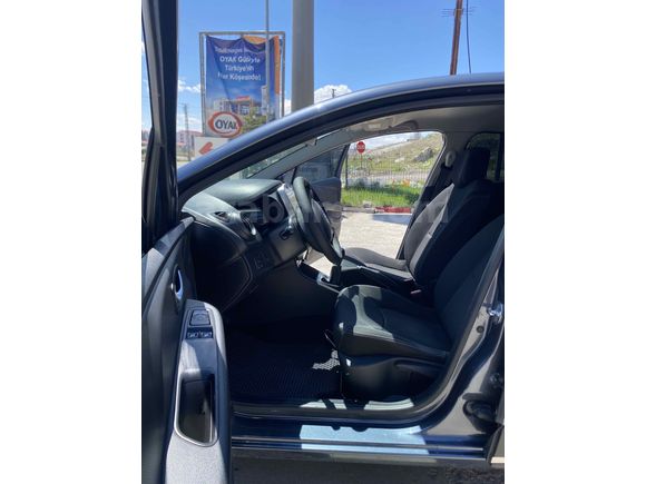 Sahibinden Renault Clio 0.9 TCe Joy 2019 Model Kars