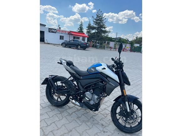 3500 km tertemiz 250 nk  2 kask 2 intercom hediye