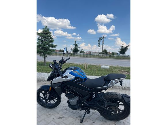 3500 km tertemiz 250 nk  2 kask 2 intercom hediye